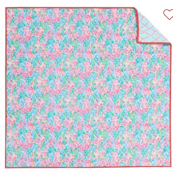Lilly Pulitzer x Pottery Barn Reversible Quilt - Picture 3 of 6